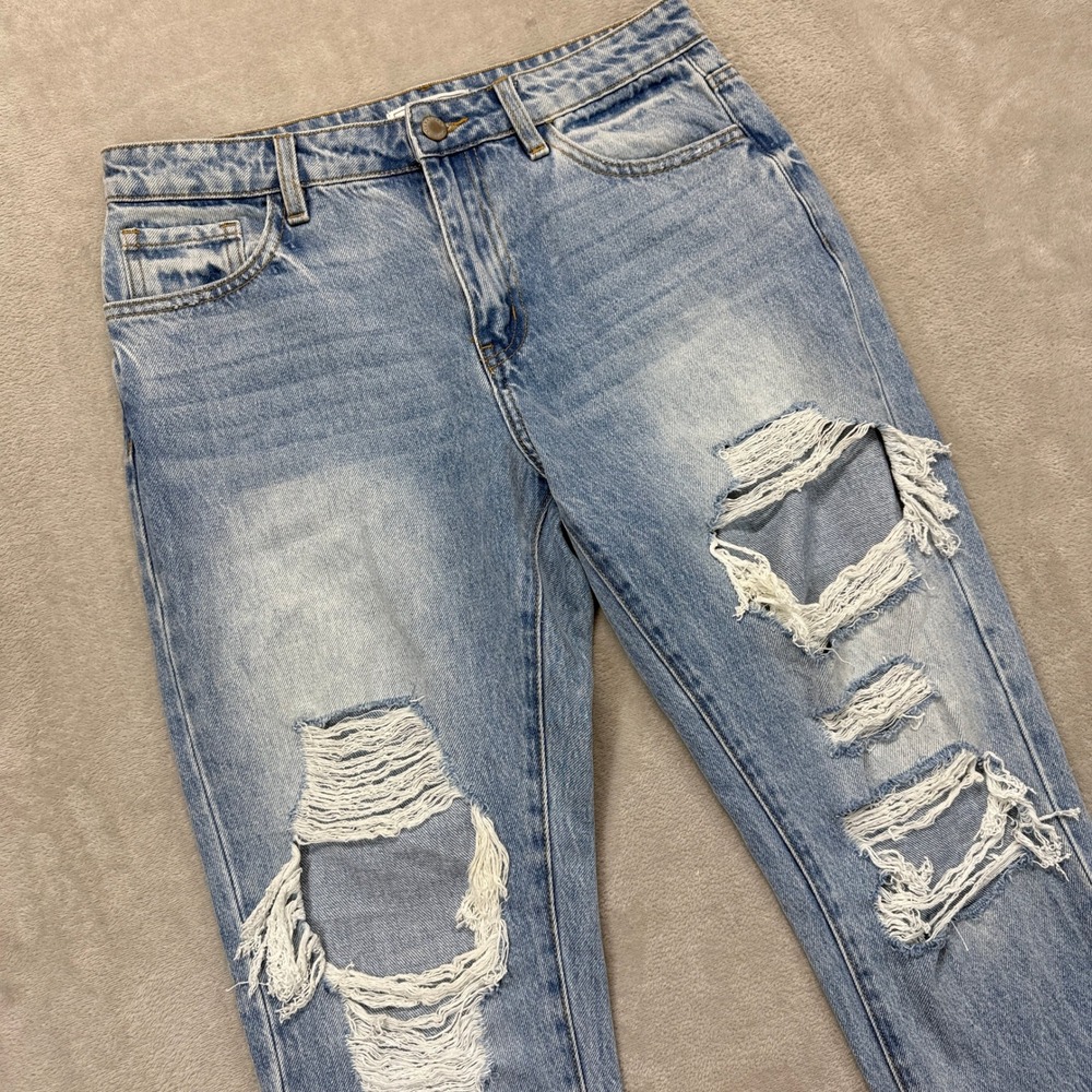 KanCan Signature Jeans Women 25 High Rise Relaxed Fit Destroyed Light Wash Denim